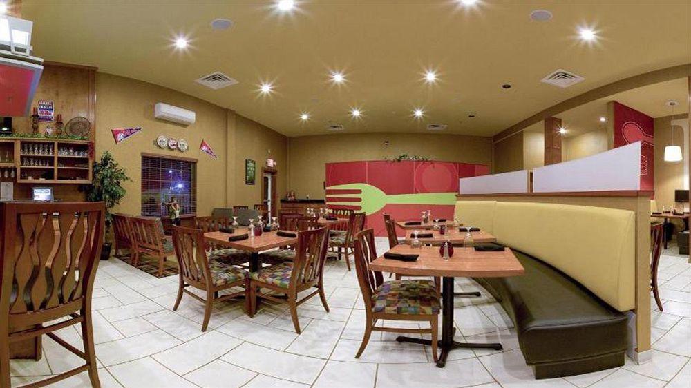 Holiday Inn Hotels Batesville By Ihg Εξωτερικό φωτογραφία